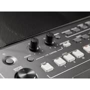 Yamaha PSRS670 Portable Keyboard