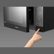 Panasonic Solo Microwave NNST65JB