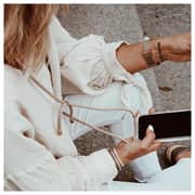 Lookabe Necklace Clear Case & Cord iPhone 11 Nude