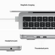 Apple MacBook Air 13.6-inch (2022) - Apple M2 Chip / 8GB RAM / 256GB SSD / 8-core GPU / macOS Monterey / English Keyboard / Silver / Middle East Version - [MLXY3ZS/A]