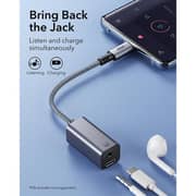  محول سماعات 2×1 USB-C باللون الرمادي من ESR