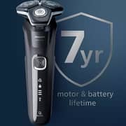 Philips Wet & Dry Electric Shaver S5885/10