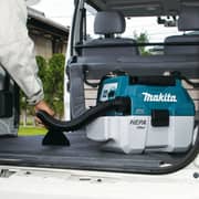Makita DVC750LZX1 - 18V Blue Wet & Dry Vacuum, Brushless (Tool Only)