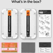 Spigen GLAStR EZ FIT Privacy Screen Protector Transparent iPhone 15