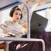 HP Victus Gaming (2023) Laptop - AMD Ryzen 5-7535HS / 15.6inch FHD / 512GB SSD / 8GB RAM / 4GB NVIDIA GeForce RTX 2050 Graphics / Windows 11 Home / English Keyboard / Mica Silver / International Version - [15-FB1013DX]