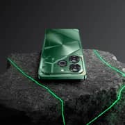 هاتف تكنو بوفا 6 برو الذكي بسعة تخزين 256 جيجابايت وسعة ذاكرة 12 جيجابايت واللون الأخضر المذنبي يدعم تقنية 5G - إصدار الشرق الأوسط