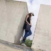 هاما حقيبة دفتر ملاحظات فلورنسا باللون الأسود/الرمادي مقاس 14.1 بوصة