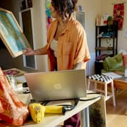 HP (2022) Laptop - 12th Gen / Intel Core i7-1255U / 15.6inch FHD / 512GB SSD / 16GB RAM / Shared Intel Iris Xe Graphics / Windows 11 Home / English Keyboard / Natural Silver / International Version - [15-FD0107DX]