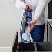 Shark IZ202UKT Cordless Stick Vacuum Cleaner, Lightweight, 300W Power