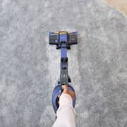 Shark IZ202UKT Cordless Stick Vacuum Cleaner, Lightweight, 300W Power