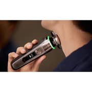 Philips i9000 Prestige Wet and Dry Electric Shaver - XP9202/10