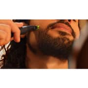 Philips OneBlade Wet & Dry Trimmer 0.5 Watts - QP1424/10