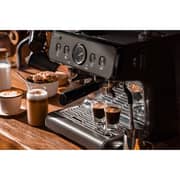 ماكينة تحضير القهوة من بريفا مخصصة لجميع أنواع القهوة لون رمادي BARISTA DUAL BOILER