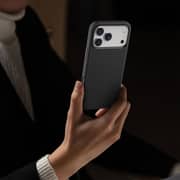 Levelo Fiora MagSafe Silicone Case Black iPhone 17 Pro Max - LVLFIOM17PMBK