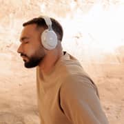 Bose QuietComfort Ultra (2nd Gen) Wireless Over Ear Headphones White Smoke