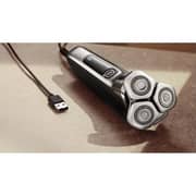 Philips i9000 Wet & Dry Electric Shaver - X9002/05