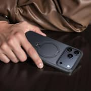 Torras Ostand Spin Series Case Black iPhone 17 Pro - X00FX2570