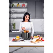 محمصة خبز من بلاك آند ديكر SSET225-B5