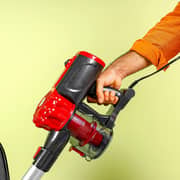 مكنسة عمودية ومحمولة من جيباس باللونين الأحمر والأسود GVC19037
