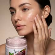 Royal Beauty Raspberry 500 ml Face Scrub