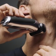 Braun Wet & Dry Shaver 9390CC