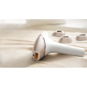 Philips Lumea Epilator BRI95660 + Philips Pedi Electric Foot File BCR43000