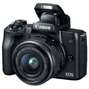 كاميرا كانون رقمية طراز EOS M50 بدون مرآة سوداء مع عدسة EF-M مقاس 15-45 مم وفتحة بؤرة f/3.5-6.3 مزودة بتقنية STM.