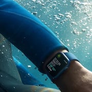 Apple Watch Series 7 GPS ، هيكل من الألومنيوم الليلي 41 ملم مع حزام رياضي منتصف الليل - عادي