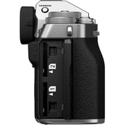 Fujifilm X-T5 Mirrorless Digital Camera Body Silver + XF18-55mm KIT
