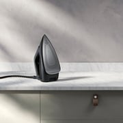 Electrolux Refine 600 Steam Iron Station E6SS1-82EG