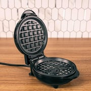 Uncanny Brands WM3-HPO-HP1-ME Harry Potter Icon Mini Waffle Maker