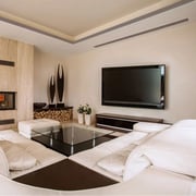 Beetec Fixed TV Wall Mount Black
