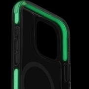 Uniq Combat MagClick Charging Case, Lume White – iPhone 16 6.1