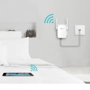 TP-Link Dual-Band AC1200 Wi-Fi Range Extender RE305