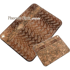 

Copi Cork Leather Slim Card Wallet Pinecone Black