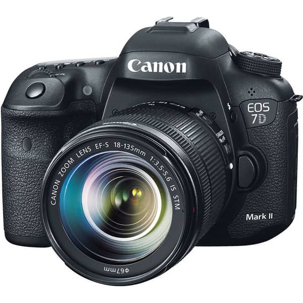Canon EOS 7D Mark II DSLR Camera Black With 18-135mm IS Lens