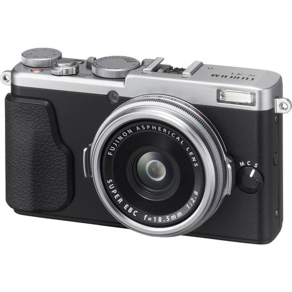Buy Fujifilm X70 Digital Camera Silver Online in UAE Sharaf DG
