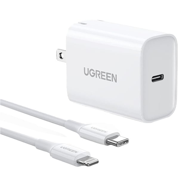 محول شحن سريع USB-C PD بقابس بريطاني مع كيبل USB-C إلى Lightning بطول 1 متر وبلون أبيض من يوغرين