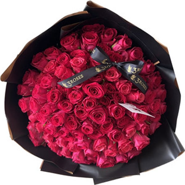 3 Roses & Chocolate Large Valentine Rose Bouquet