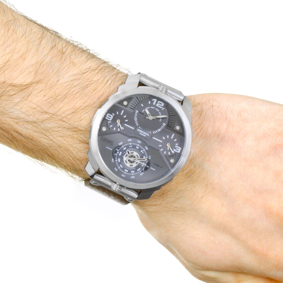 Dz7360 diesel clearance watch